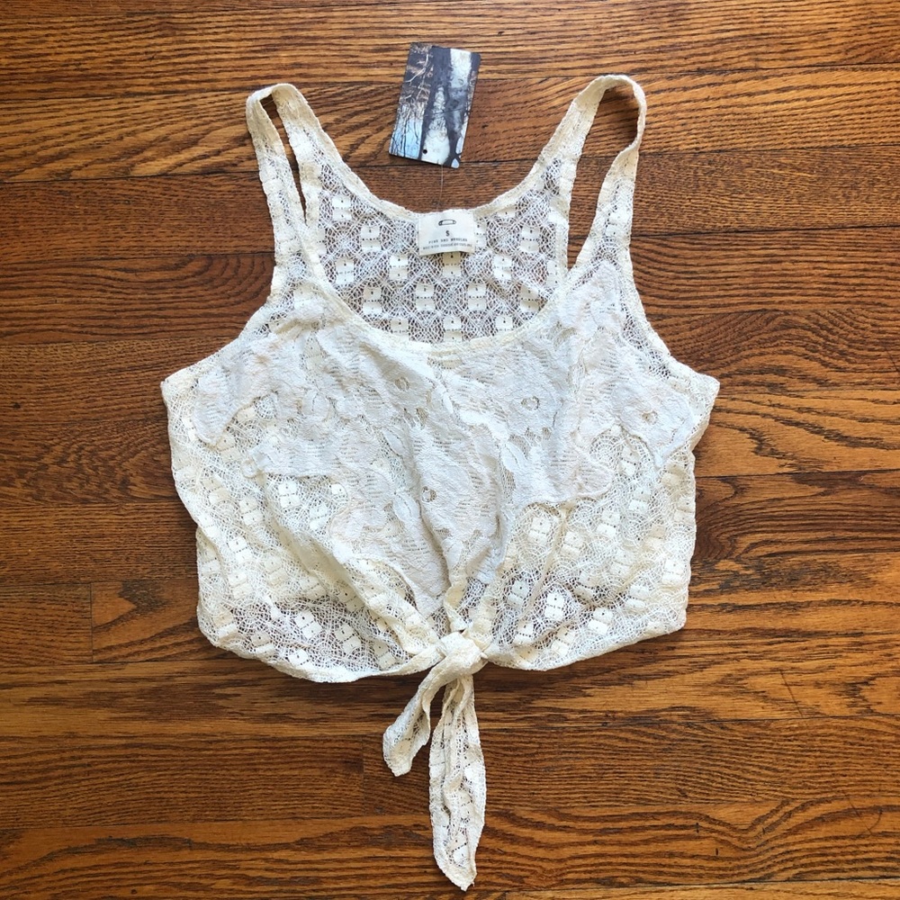 NWT UO pins & needles Ivory Lace Crop Top